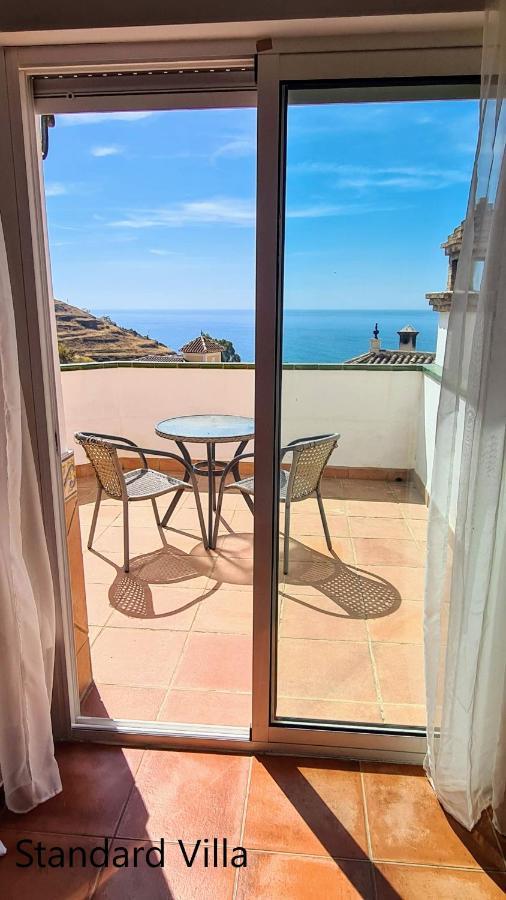 Silhouse Nerja Villas Beach Exterior photo