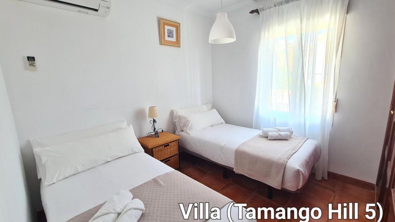Silhouse Nerja Villas Beach Exterior photo